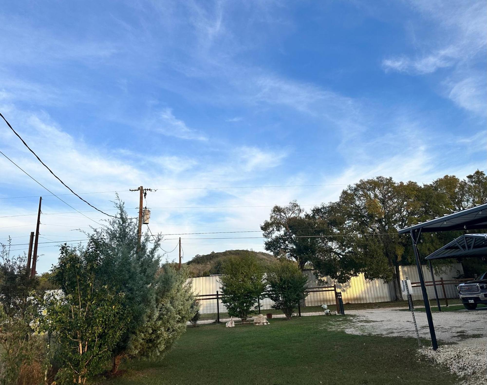 Tiny House - Our Little Piece Of Paradise Lakehills Bagian luar foto