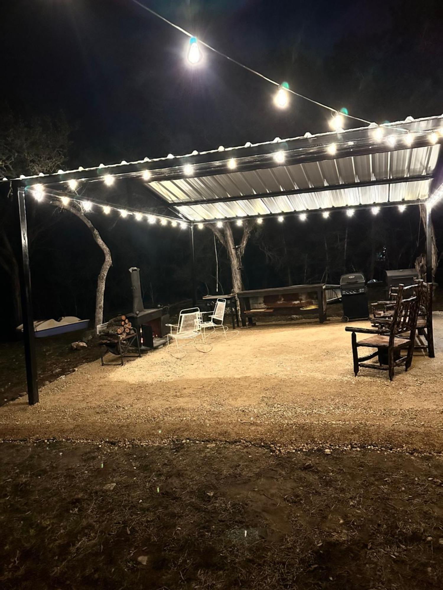 Tiny House - Our Little Piece Of Paradise Lakehills Bagian luar foto