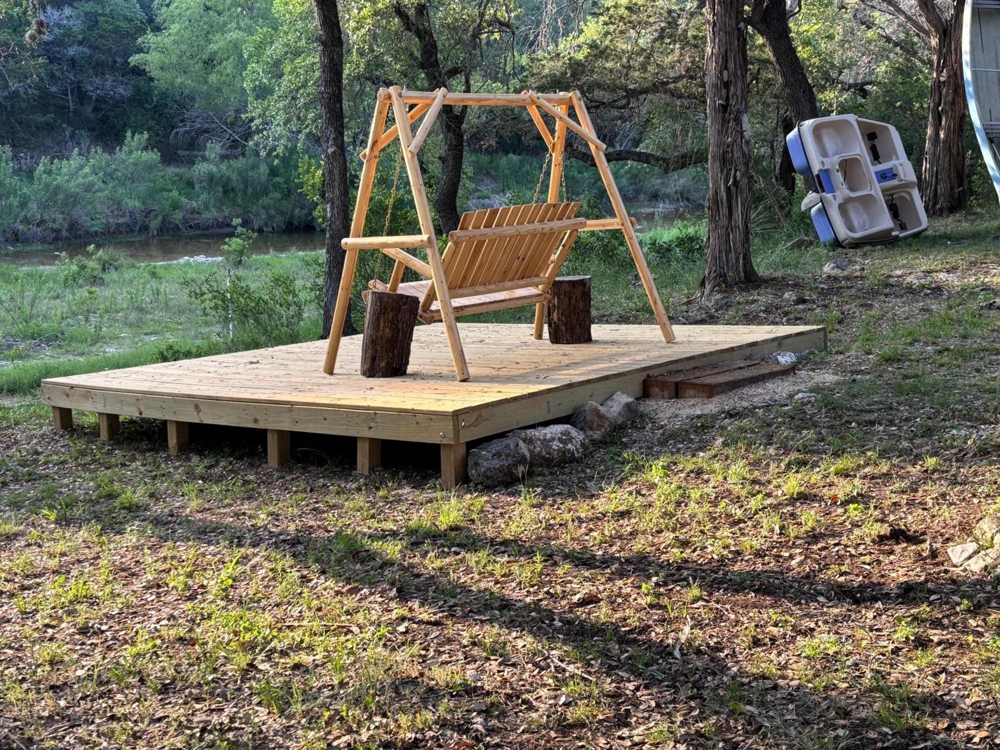 Tiny House - Our Little Piece Of Paradise Lakehills Bagian luar foto