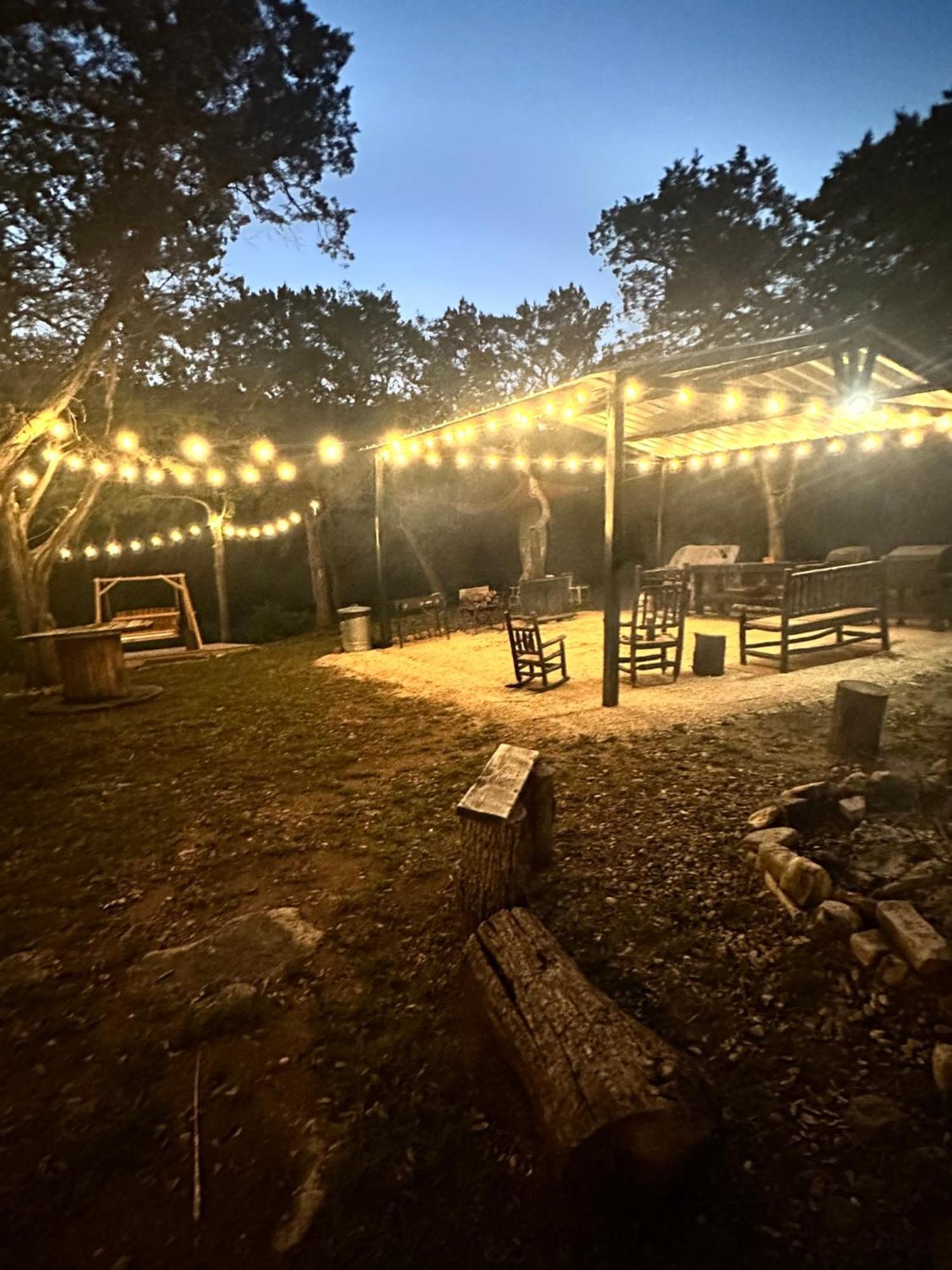 Tiny House - Our Little Piece Of Paradise Lakehills Bagian luar foto