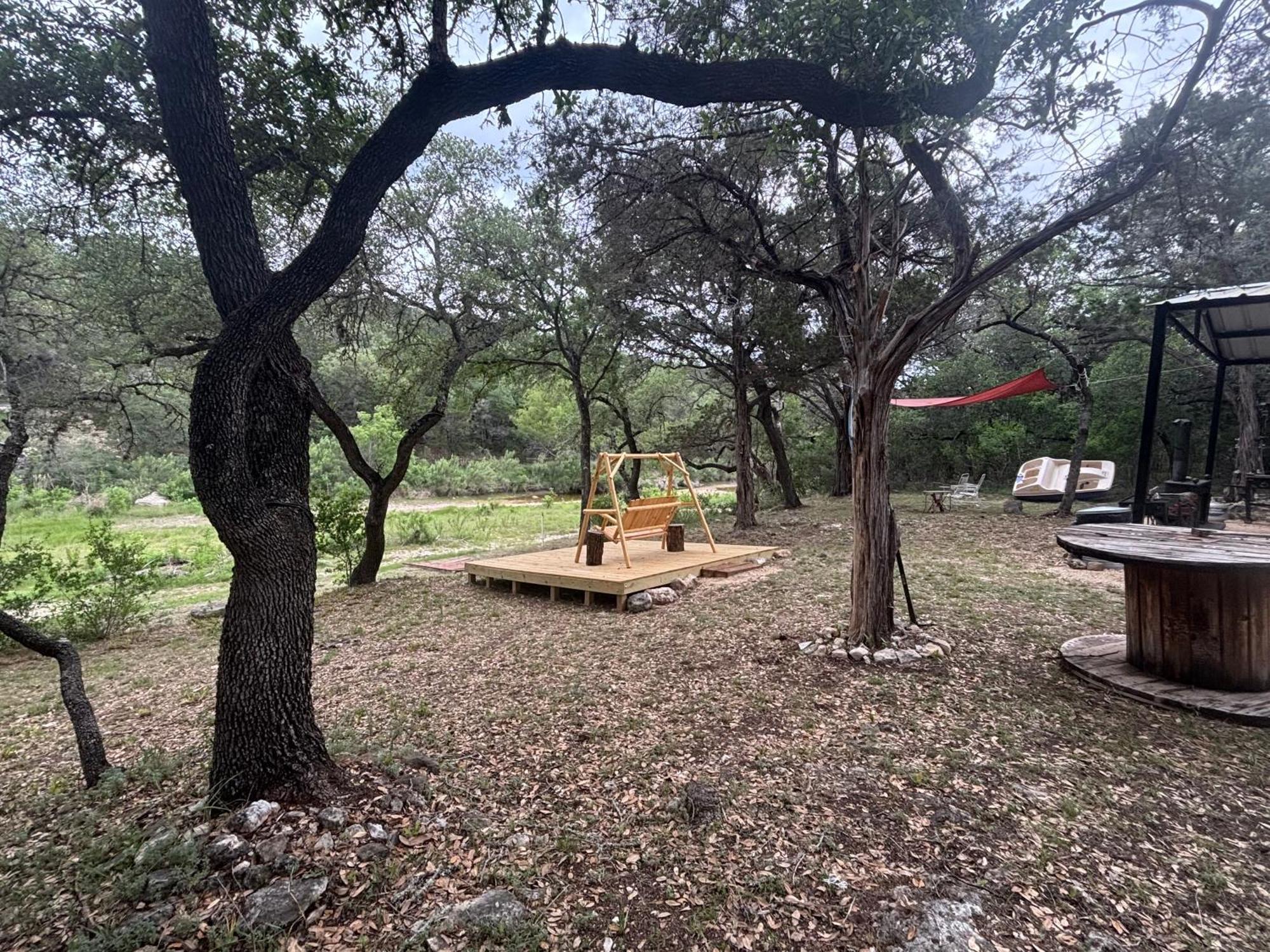 Tiny House - Our Little Piece Of Paradise Lakehills Bagian luar foto