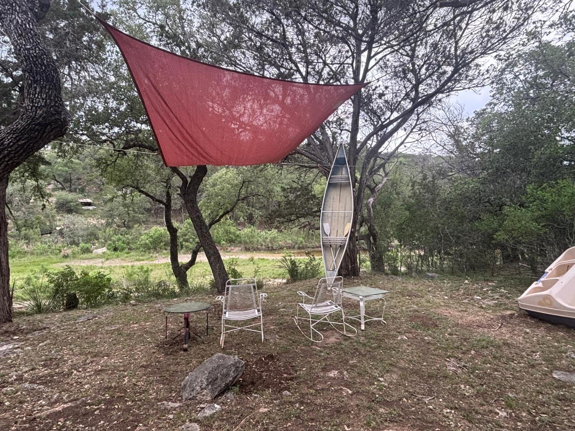 Tiny House - Our Little Piece Of Paradise Lakehills Bagian luar foto